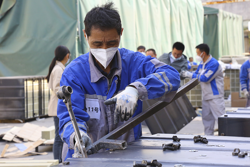 2021年新站高新區(qū)第五屆勞動和技能競賽暨元琛科技“催化劑組裝技能競賽”火熱開賽 2021年新站高新區(qū)第五屆勞動和技能競賽暨元琛科技“催化劑組裝技能競賽”火熱開賽